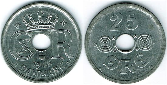 25 øre 1945 i kv. 01 - flot lys mønt, enkelte pletter