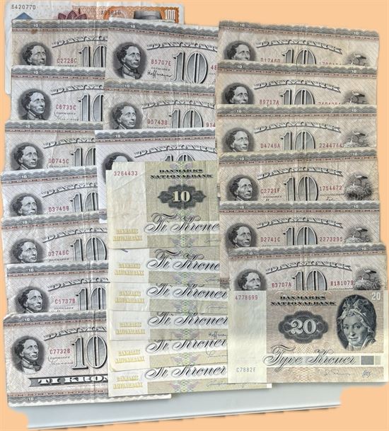 Seddel: 10 kr., 20 kr., 100 kr. i alt 24 sedler med pålydende 340 kr.